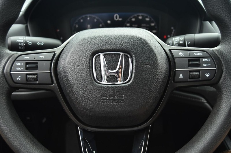 Honda Accord Sedan Vehicle Image 17