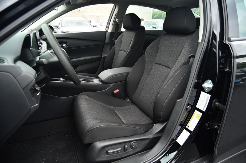 Honda Accord Sedan Vehicle Image 18