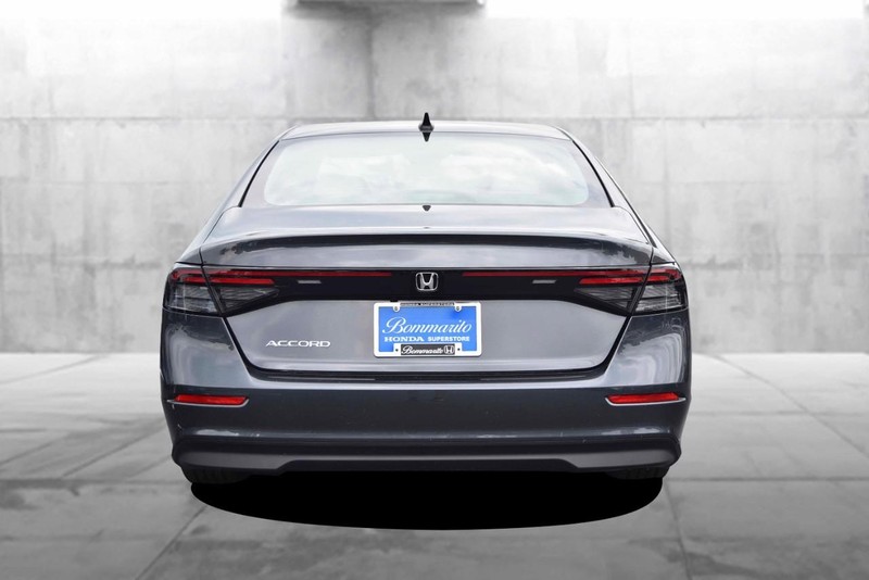 Honda Accord Sedan Vehicle Image 06