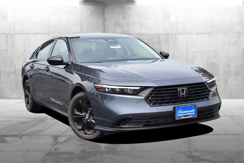 Honda Accord Sedan Vehicle Image 02
