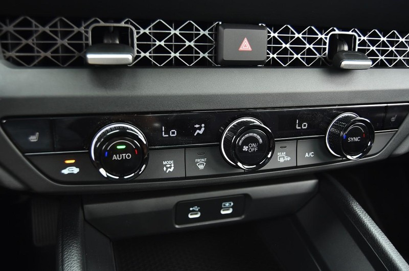 Honda Accord Sedan Vehicle Image 13