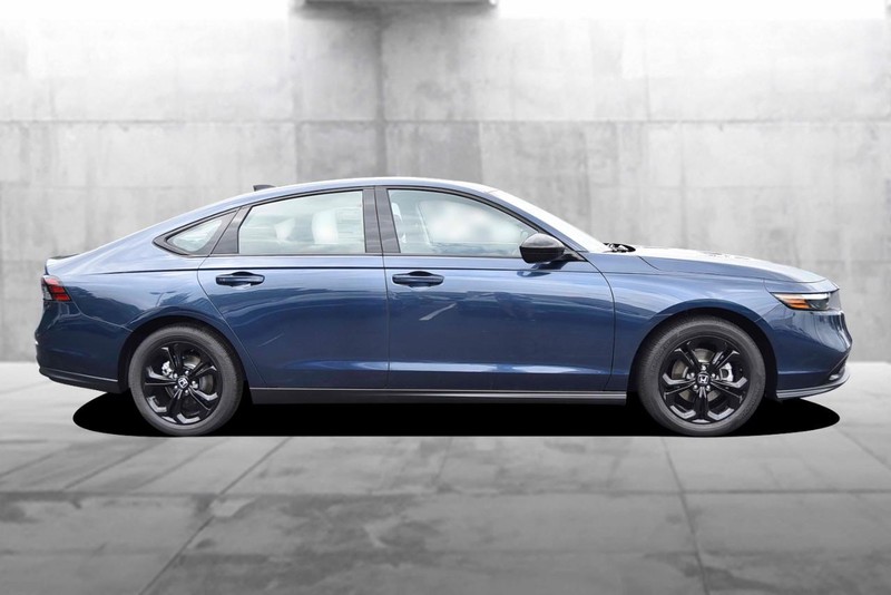 Honda Accord Sedan Vehicle Image 05