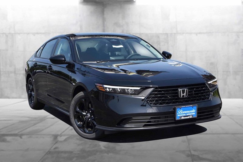 Honda Accord Sedan Vehicle Image 02