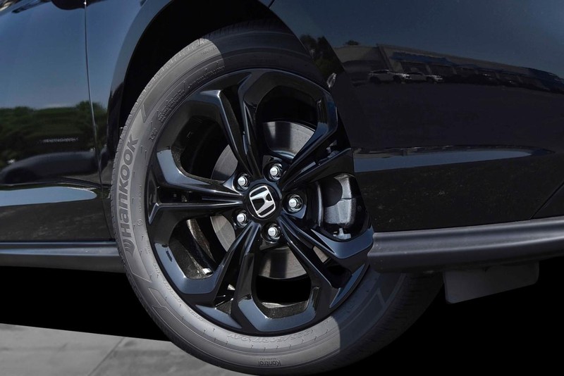 Honda Accord Sedan Vehicle Image 03