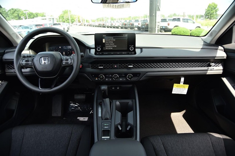 Honda Accord Sedan Vehicle Image 07