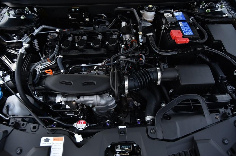 Honda Accord Sedan Vehicle Image 24