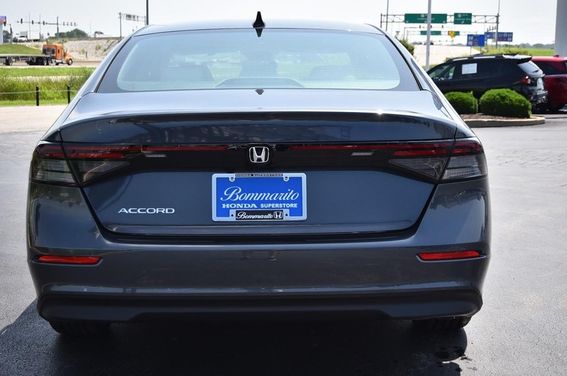 Honda Accord Sedan Vehicle Image 06