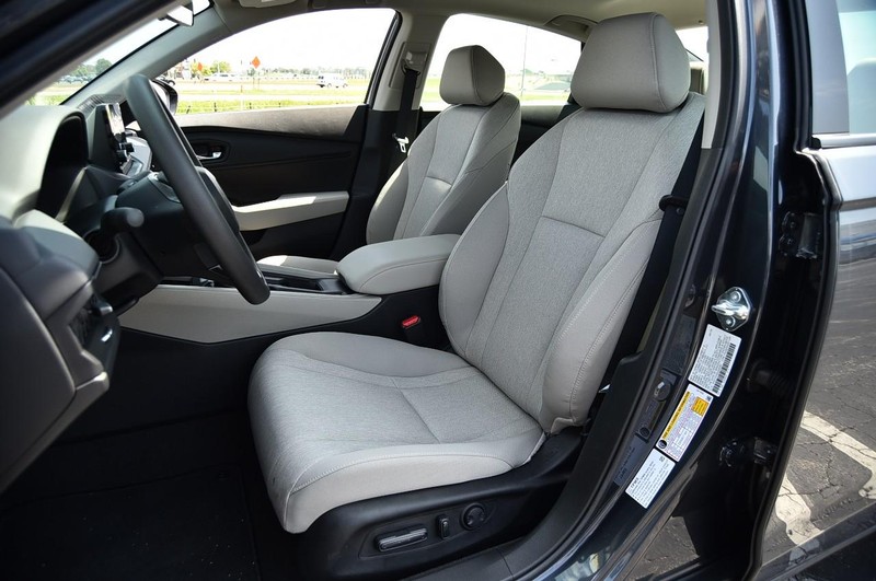 Honda Accord Sedan Vehicle Image 18