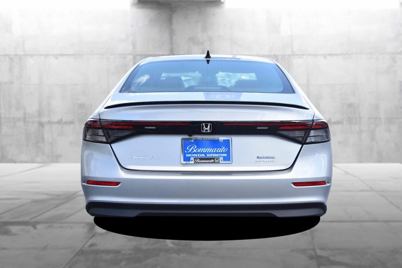 Honda Accord Hybrid Vehicle Image 06