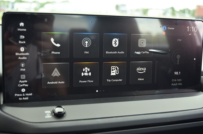 Honda Accord Hybrid Vehicle Image 12