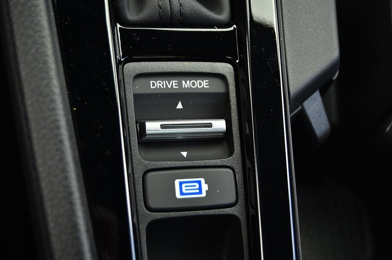 Honda Accord Hybrid Vehicle Image 16