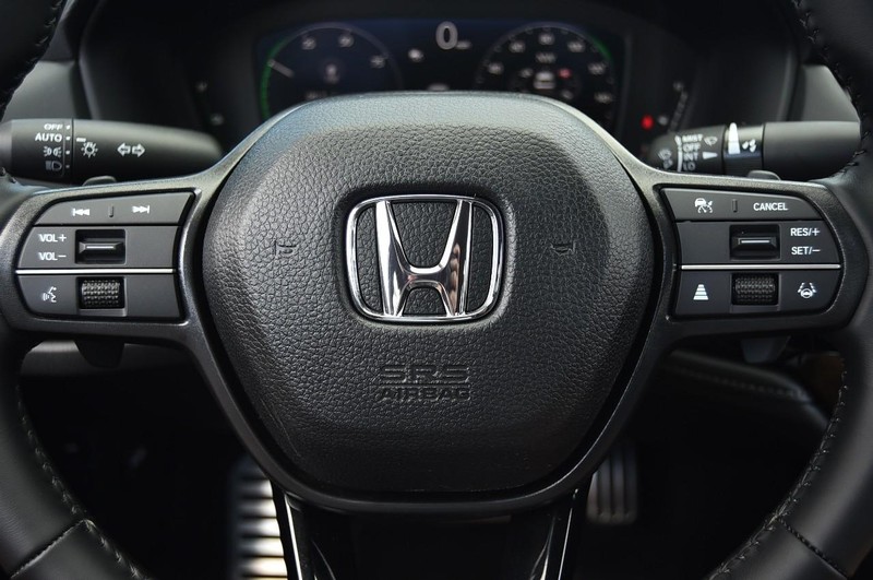 Honda Accord Hybrid Vehicle Image 18