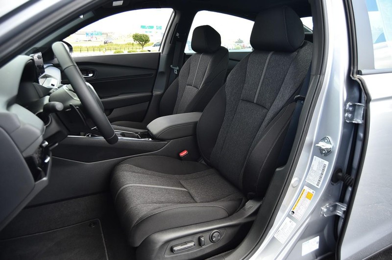 Honda Accord Hybrid Vehicle Image 19