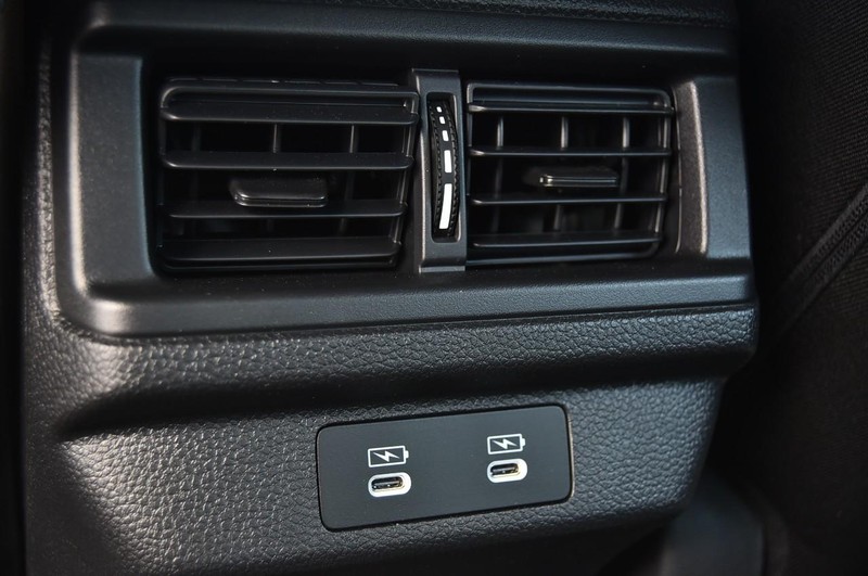 Honda Accord Hybrid Vehicle Image 23