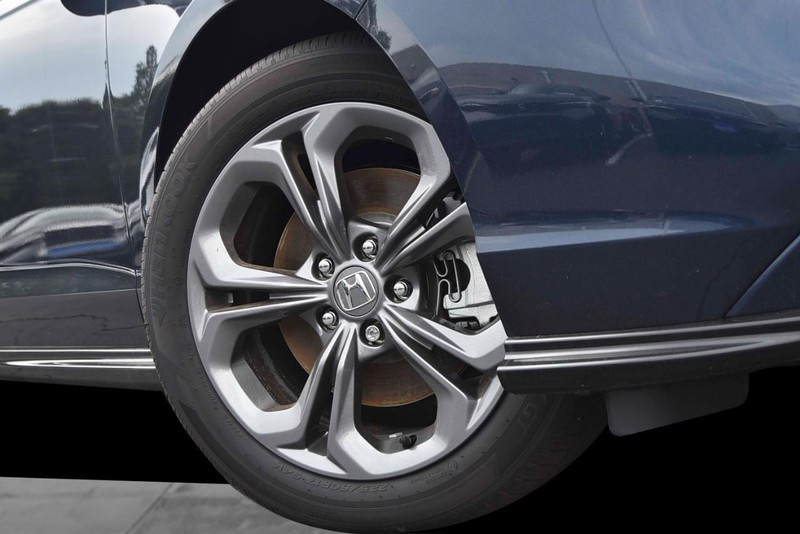 Honda Accord Hybrid Vehicle Image 03