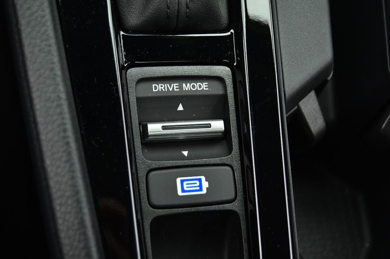 Honda Accord Hybrid Vehicle Image 17