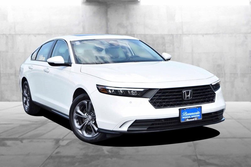 Honda Accord Hybrid Vehicle Image 02