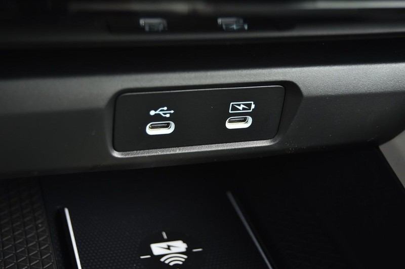 Honda Accord Hybrid Vehicle Image 15