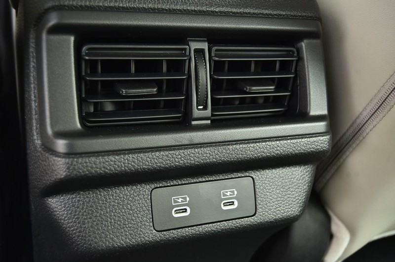 Honda Accord Hybrid Vehicle Image 24