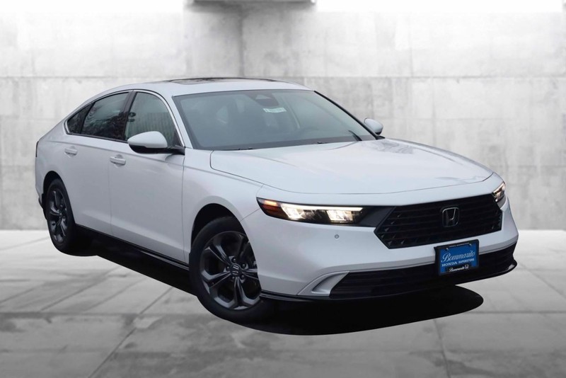 Honda Accord Hybrid Vehicle Full-screen Gallery Image 2