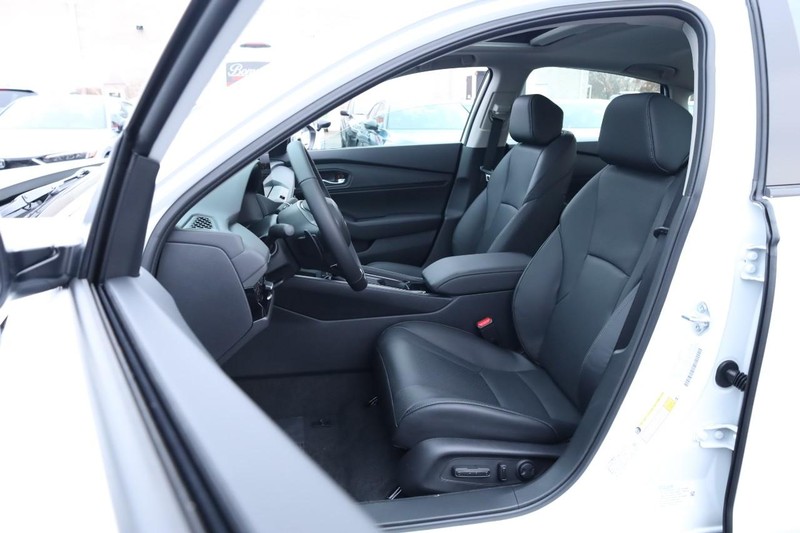 Honda Accord Hybrid Vehicle Full-screen Gallery Image 8