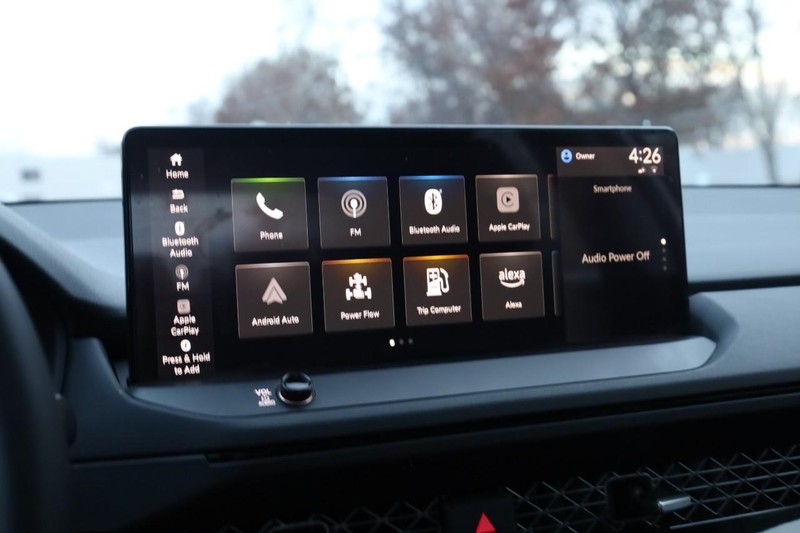 Honda Accord Hybrid Vehicle Full-screen Gallery Image 12