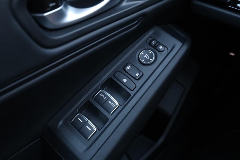 Honda Accord Hybrid Vehicle Full-screen Gallery Image 18