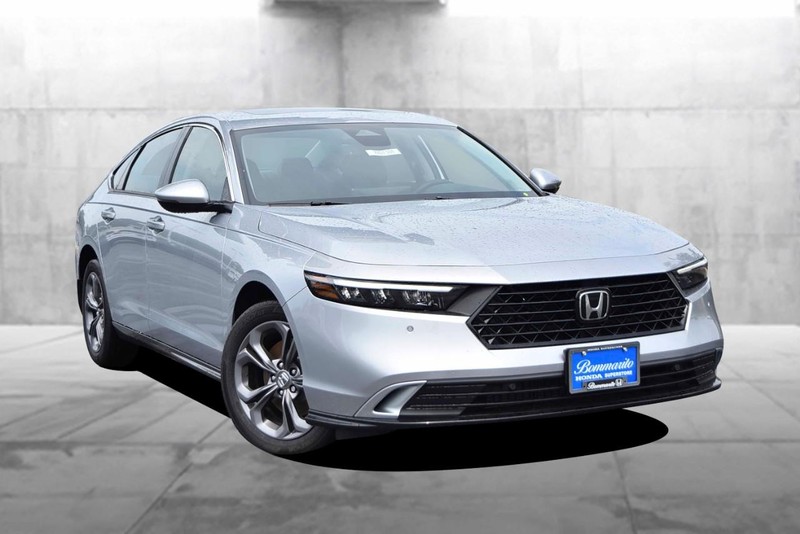 Honda Accord Hybrid Vehicle Image 02