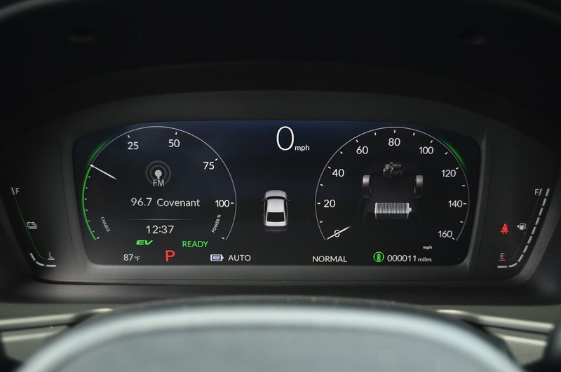 Honda Accord Hybrid Vehicle Image 11