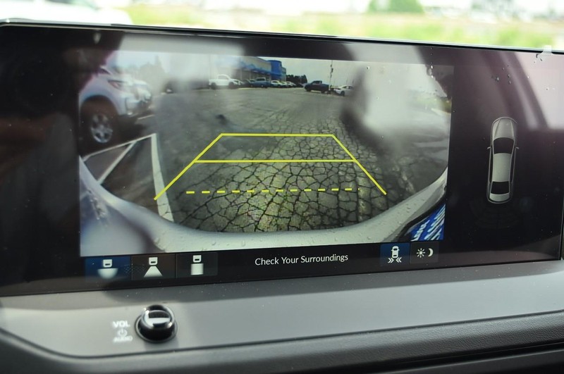 Honda Accord Hybrid Vehicle Image 12