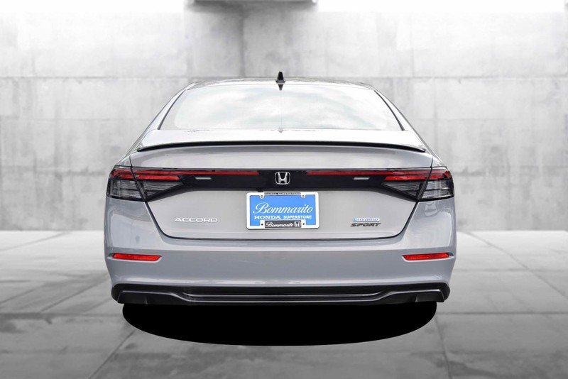 Honda Accord Hybrid Vehicle Image 06