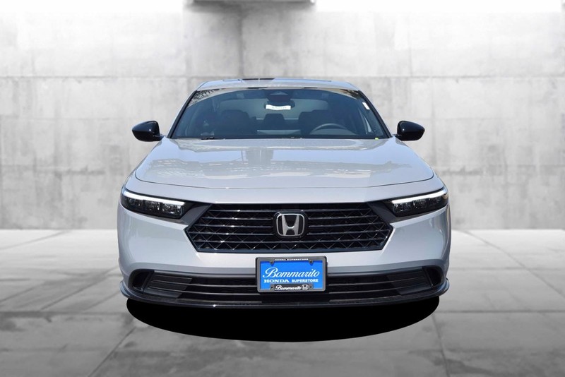 Honda Accord Hybrid Vehicle Image 04