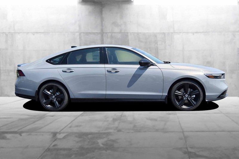 Honda Accord Hybrid Vehicle Image 05