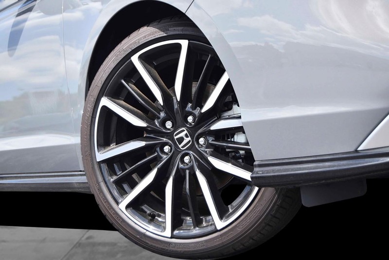 Honda Accord Hybrid Vehicle Image 03