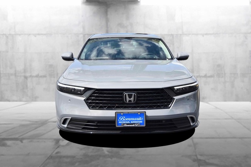 Honda Accord Hybrid Vehicle Image 04