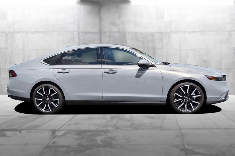 Honda Accord Hybrid Vehicle Image 05