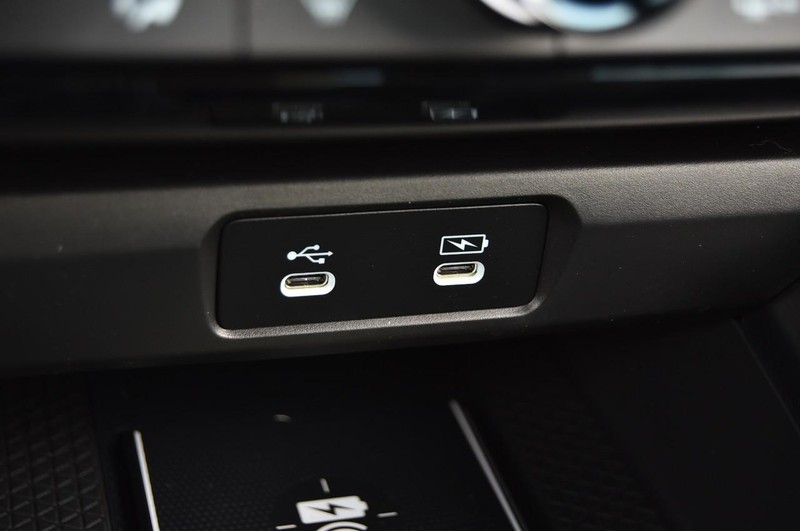 Honda Accord Hybrid Vehicle Image 15