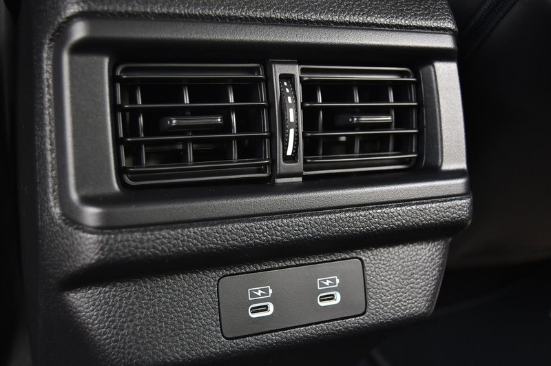 Honda Accord Hybrid Vehicle Image 24