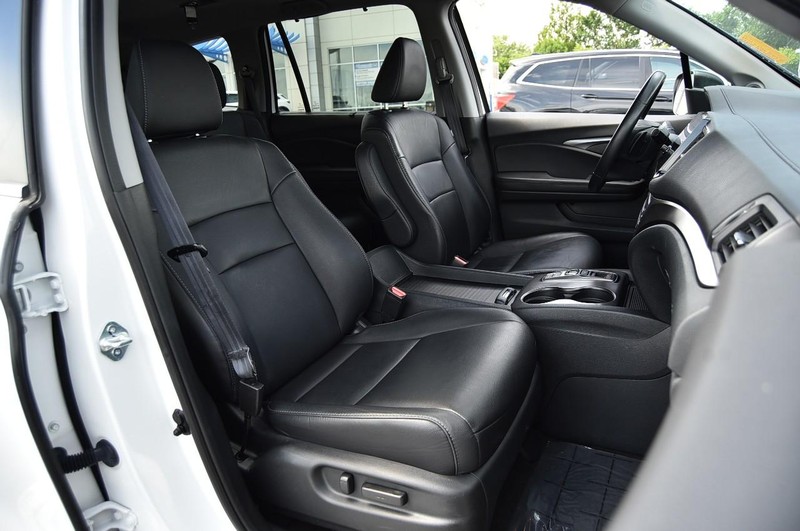Honda Pilot Vehicle Image 24