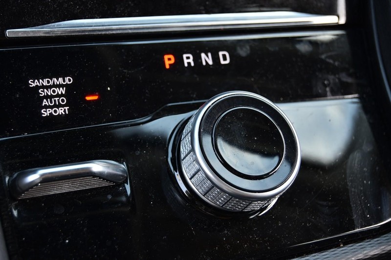 Jeep Grand Cherokee Vehicle Image 19
