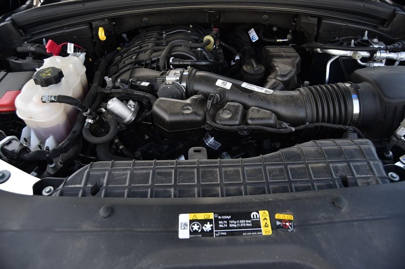 Jeep Grand Cherokee Vehicle Image 29