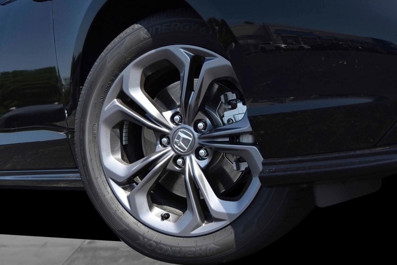 Honda Accord Hybrid Vehicle Image 03