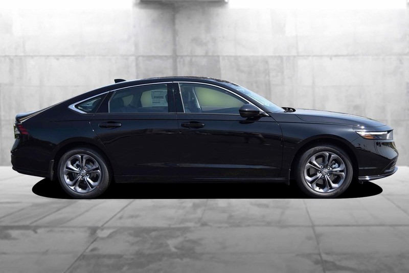 Honda Accord Hybrid Vehicle Image 05