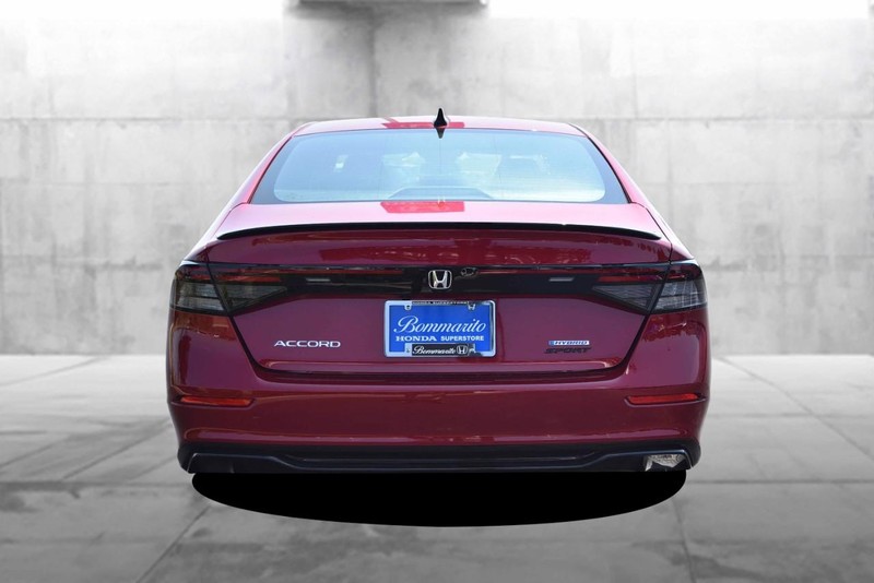 Honda Accord Hybrid Vehicle Image 06
