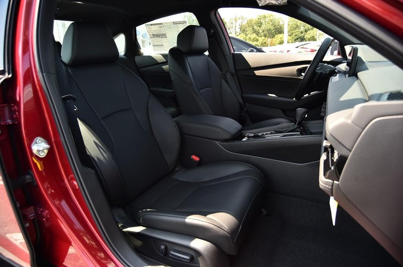 Honda Accord Hybrid Vehicle Image 21