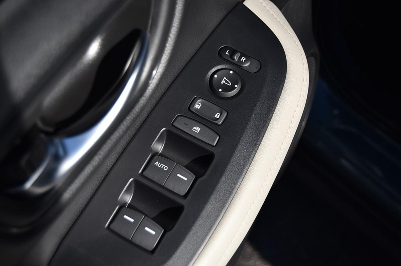 Honda HR-V Vehicle Image 08