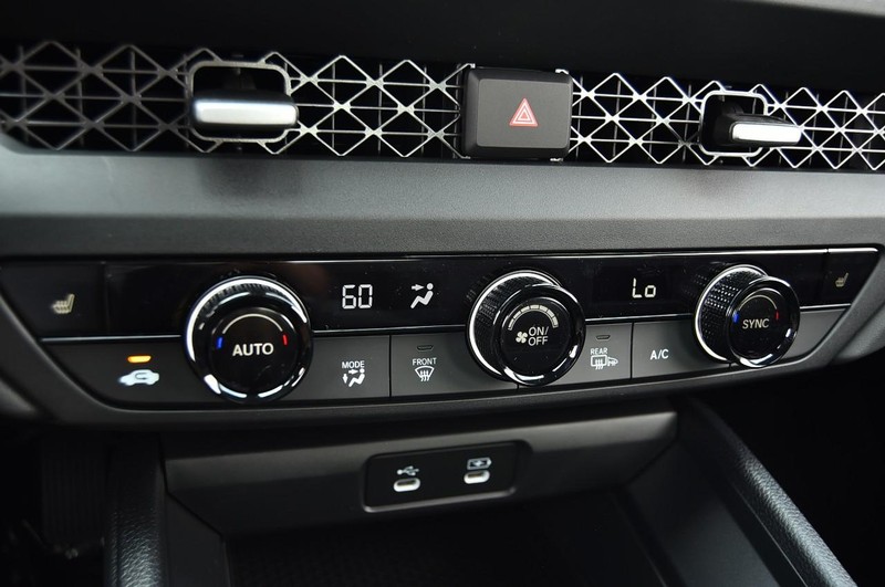 Honda Accord Sedan Vehicle Image 13