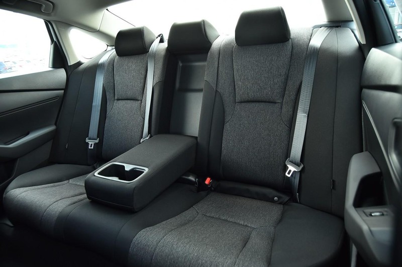Honda Accord Sedan Vehicle Image 22