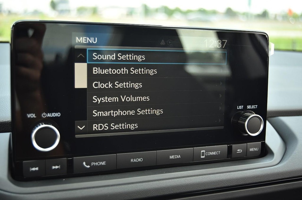 Honda Accord Sedan Vehicle Full-screen Gallery Image 12