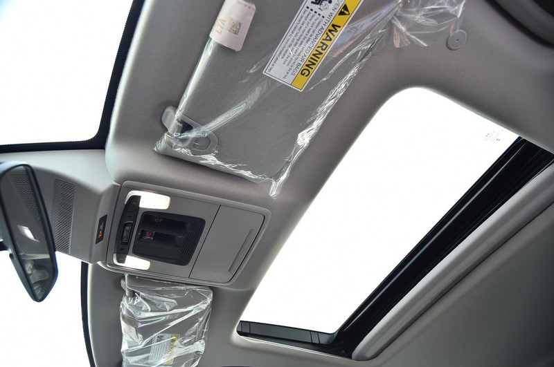 Honda Accord Sedan Vehicle Image 20
